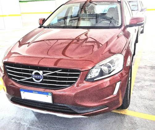 VOLVO XC60 2.4 D5 KINETIC DIESEL AWD 4P AUTOMÁTICO